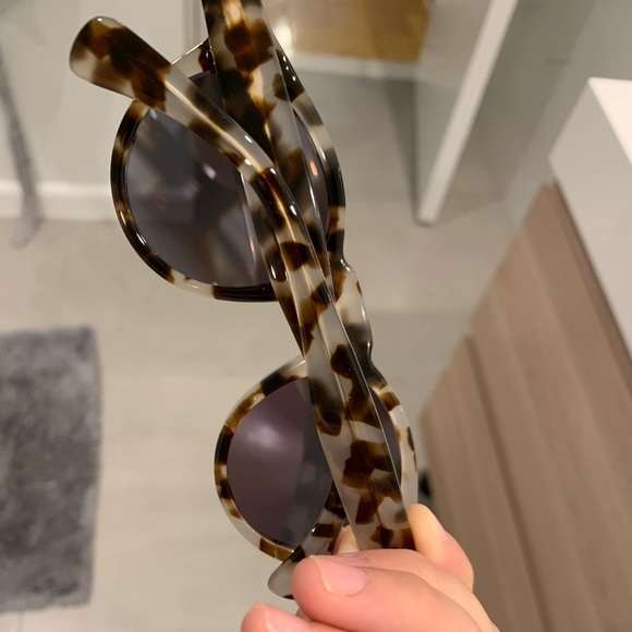 Illesteva Leonard mirrored tortoise Sunglasses - Picture 9 of 16